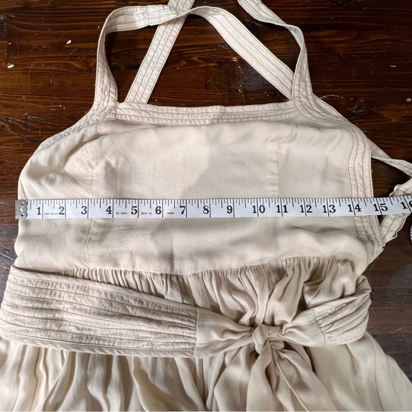 Urban Outfitter Kimchi Blue Trapunto Stitch Cross-Back Romper Beige Sz 6 - Picture 5 of 9